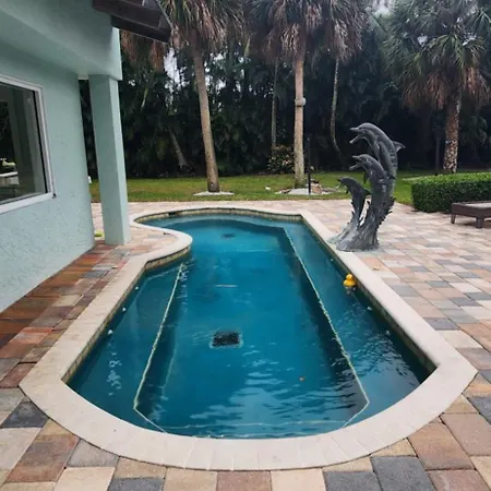 Sunset Haven - Luxury 5Br 5Bath Coastal Retreat Villa